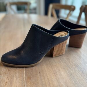 Born Women’s black leather mule bootie